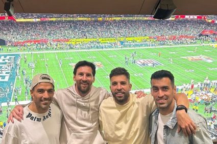 Invazie de vedete la Super Bowl Taylor Swift Lionel Messi Jay Z si Donald Trump pe stadion