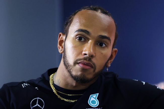 Lewis Hamilton va pleca din pole position in sprintul din China