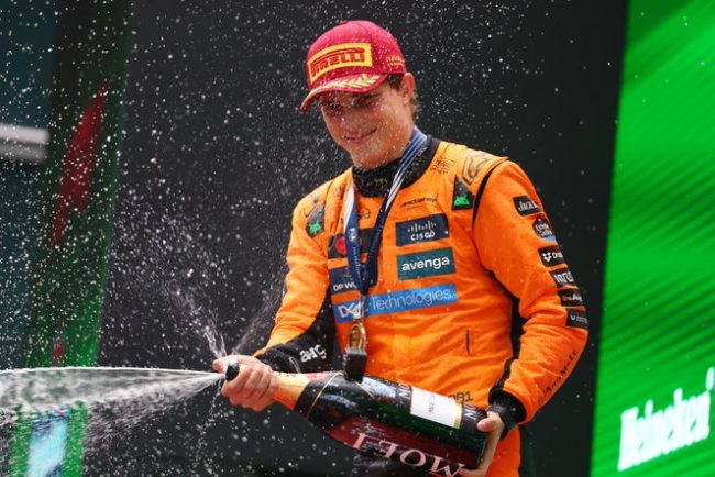 Oscar Piastri a triumfat in Marele Premiu al Chinei