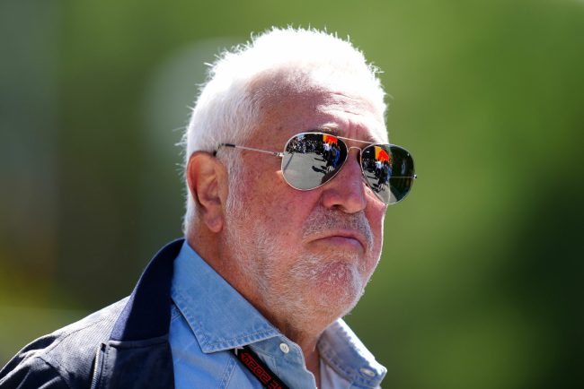 Proprietarul Aston Martin vrea sa vanda participatia la echipa de F1