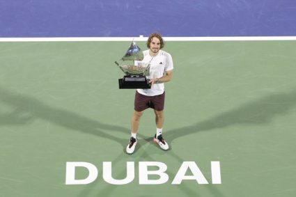 Tsitsipas a castigat in Dubai primul ATP 500 dupa 11 finale