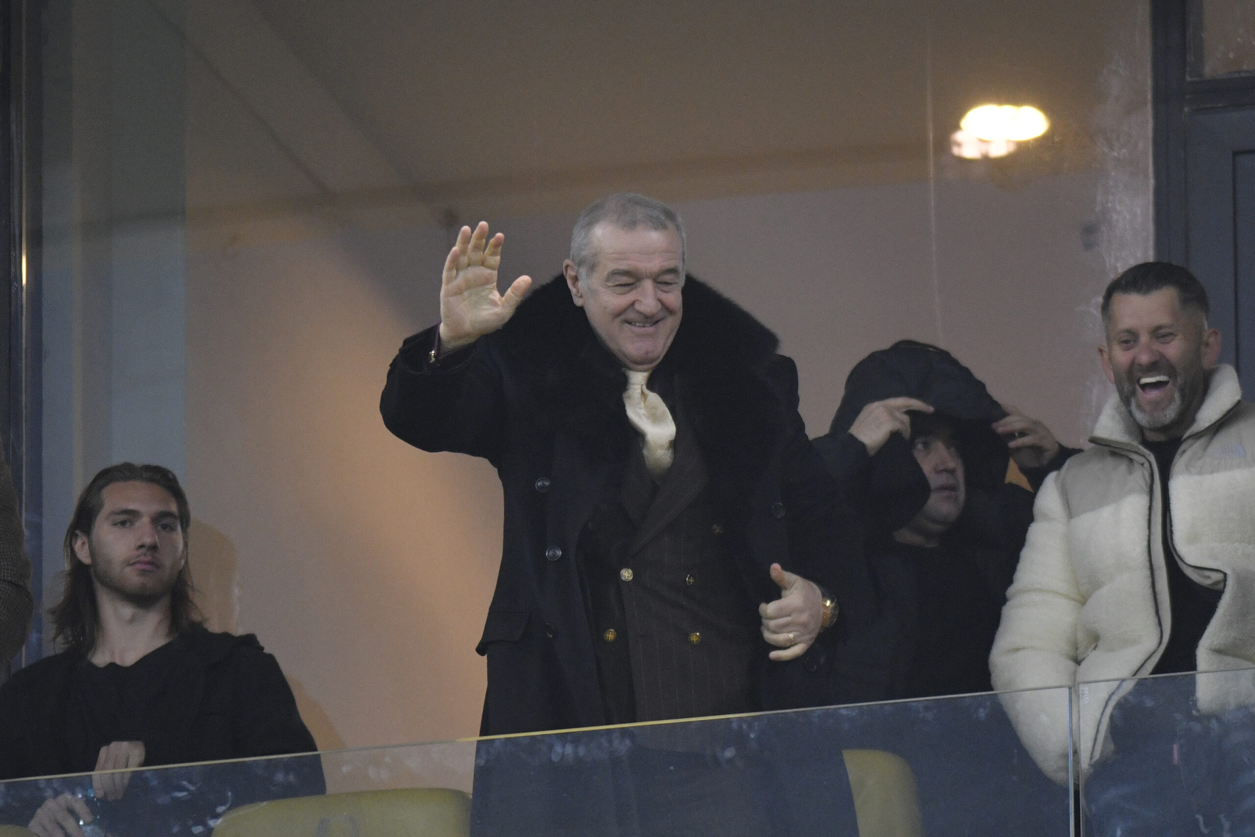 Gigi Becali anunta curatenia de vara la FCSB 5 transferuri promise si 3 plecari sigure