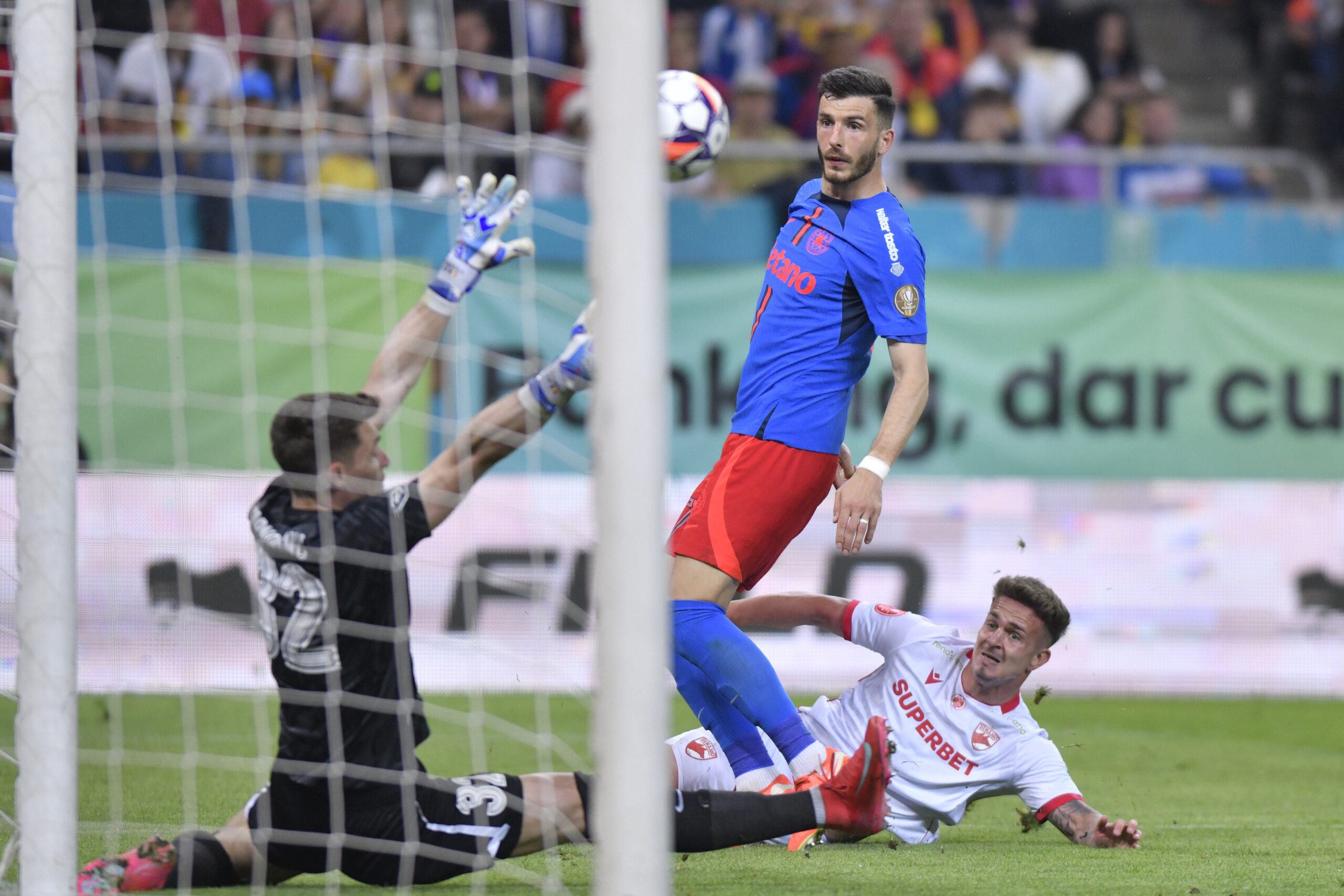 FCSB se apropie de titlul de campioana