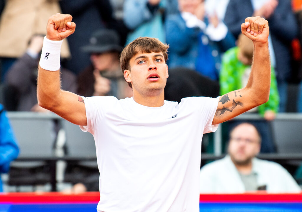 Flavio Cobolli castiga la Hamburg in fata lui Rublev