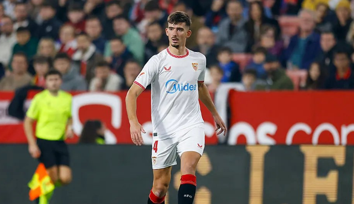 Fotbalist de la FC Sevila anchetat pentru pariuri ilegale