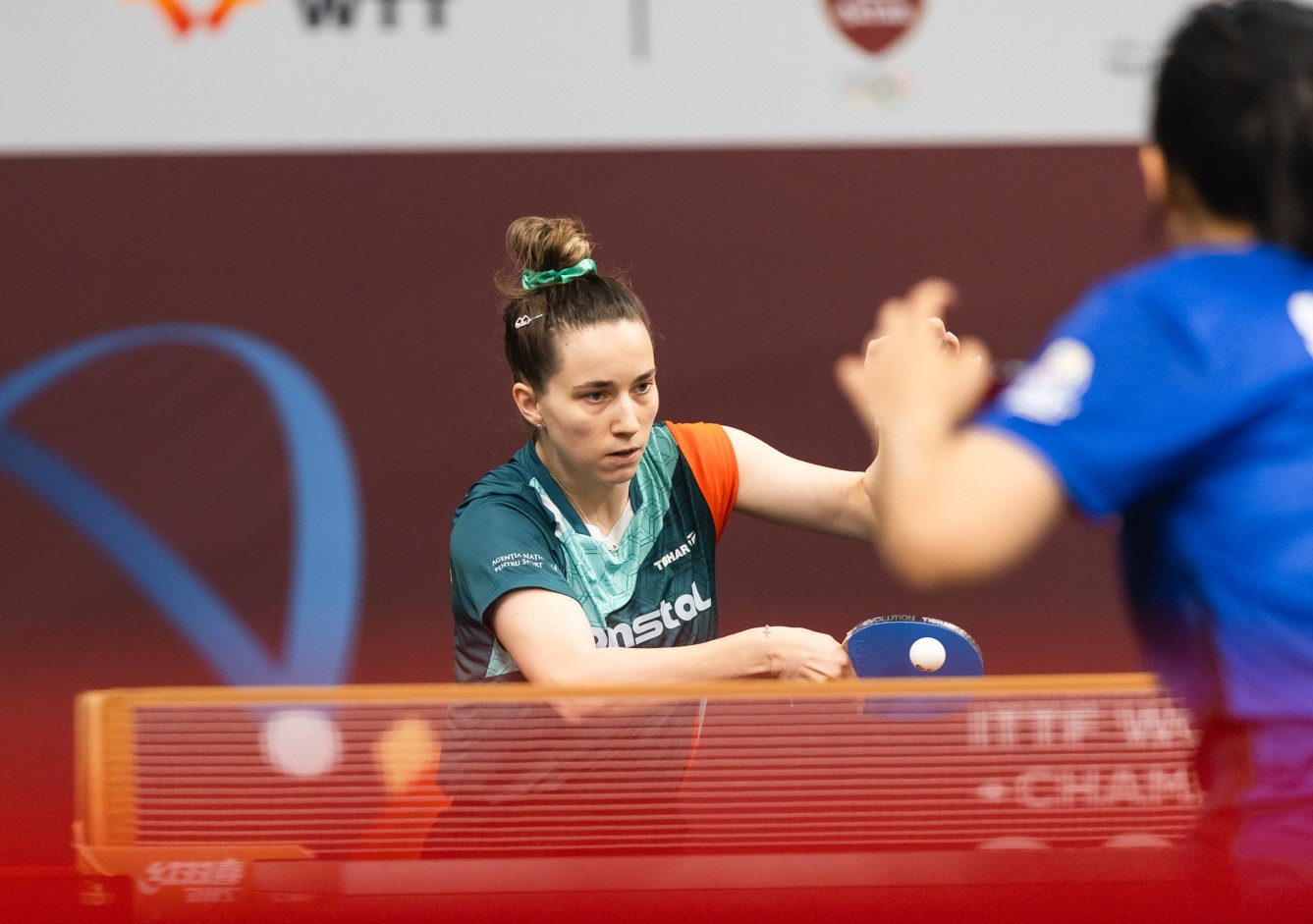 Tenis de Masa Dragoman isi surprinde adversara la Mondiale
