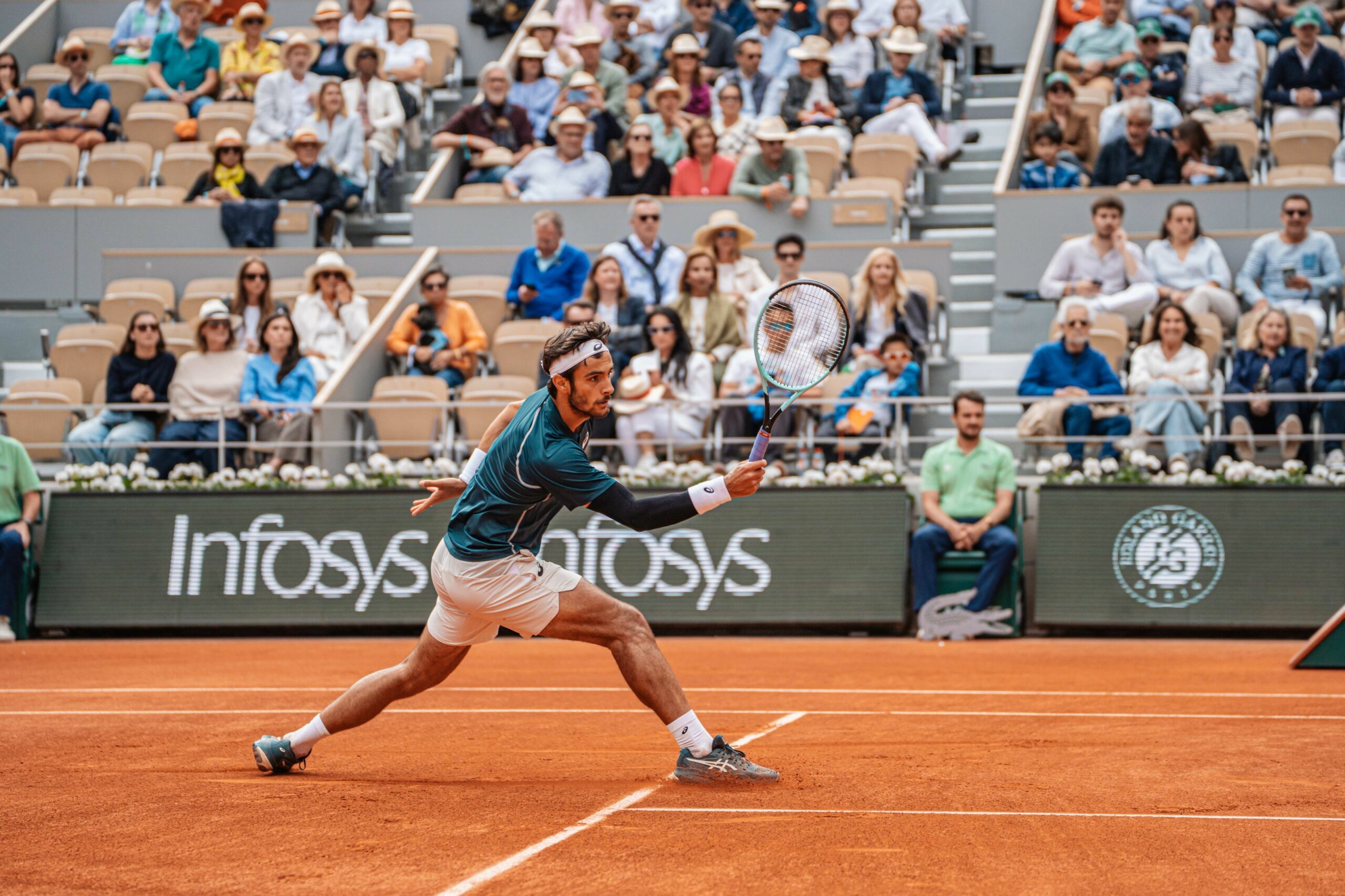 Italianul Lorenzo Musetti primul semifinalist la Roland Garros