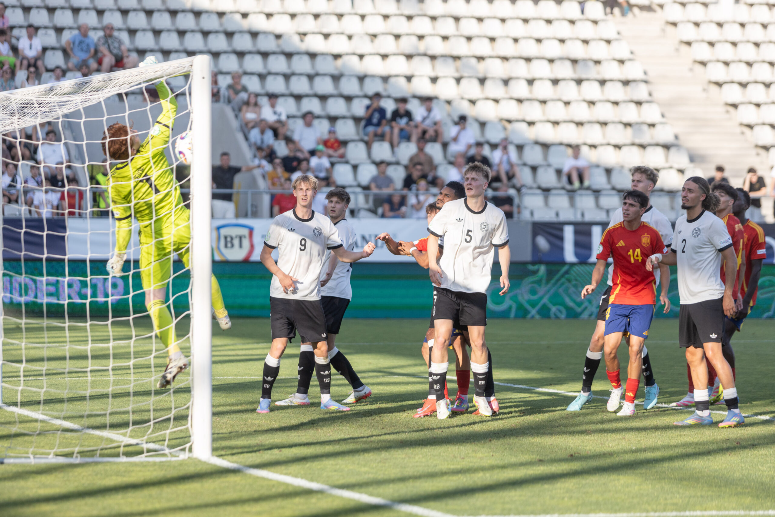 Meci spectaculos in semifinale U19 trei goluri in prelungiri