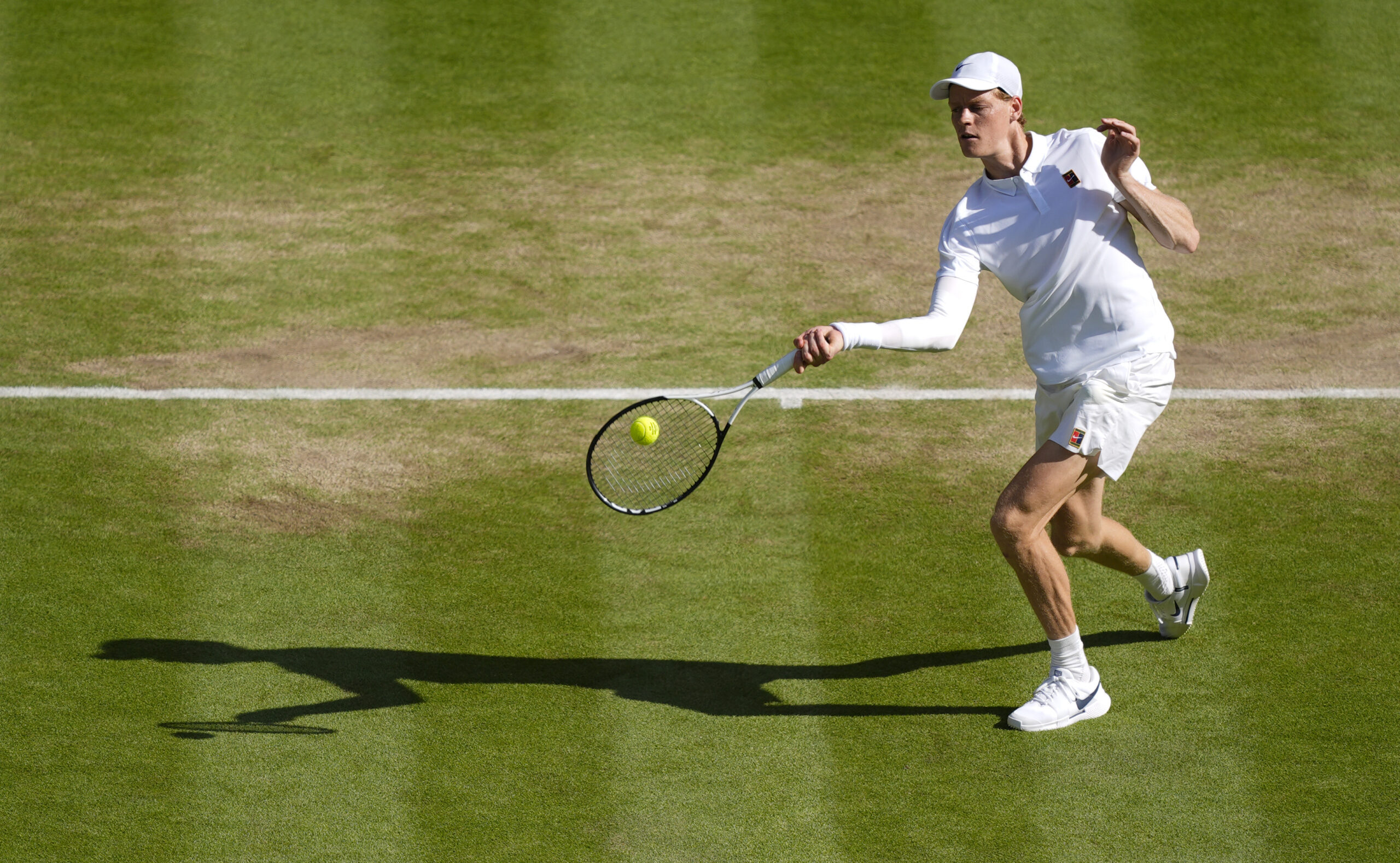Finala Wimbledon Jannik Sinner il invinge pe Carlos Alcaraz