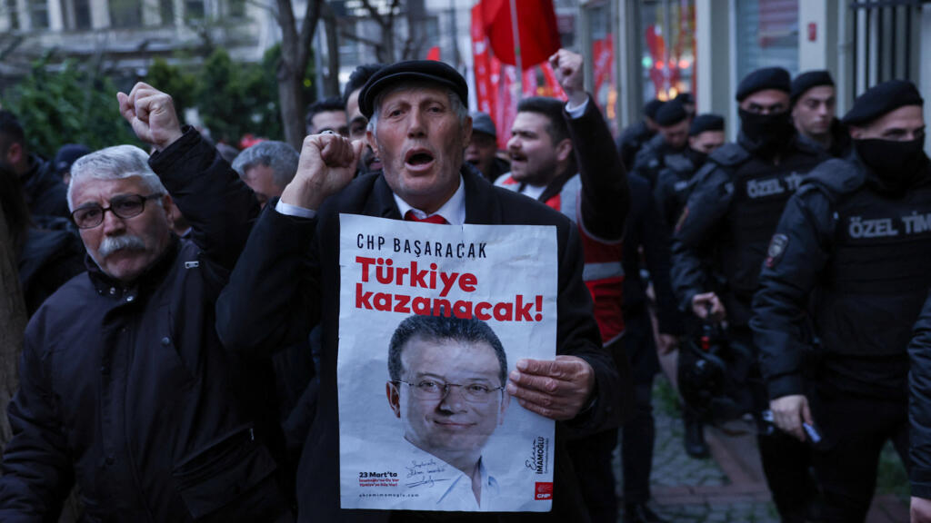Procesul lui Imamoglu ar putea fi transmis live la TV