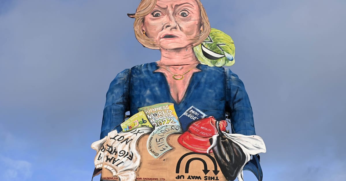 De la Truss la Blair Marea Britanie nu scapa de fostii prim ministri