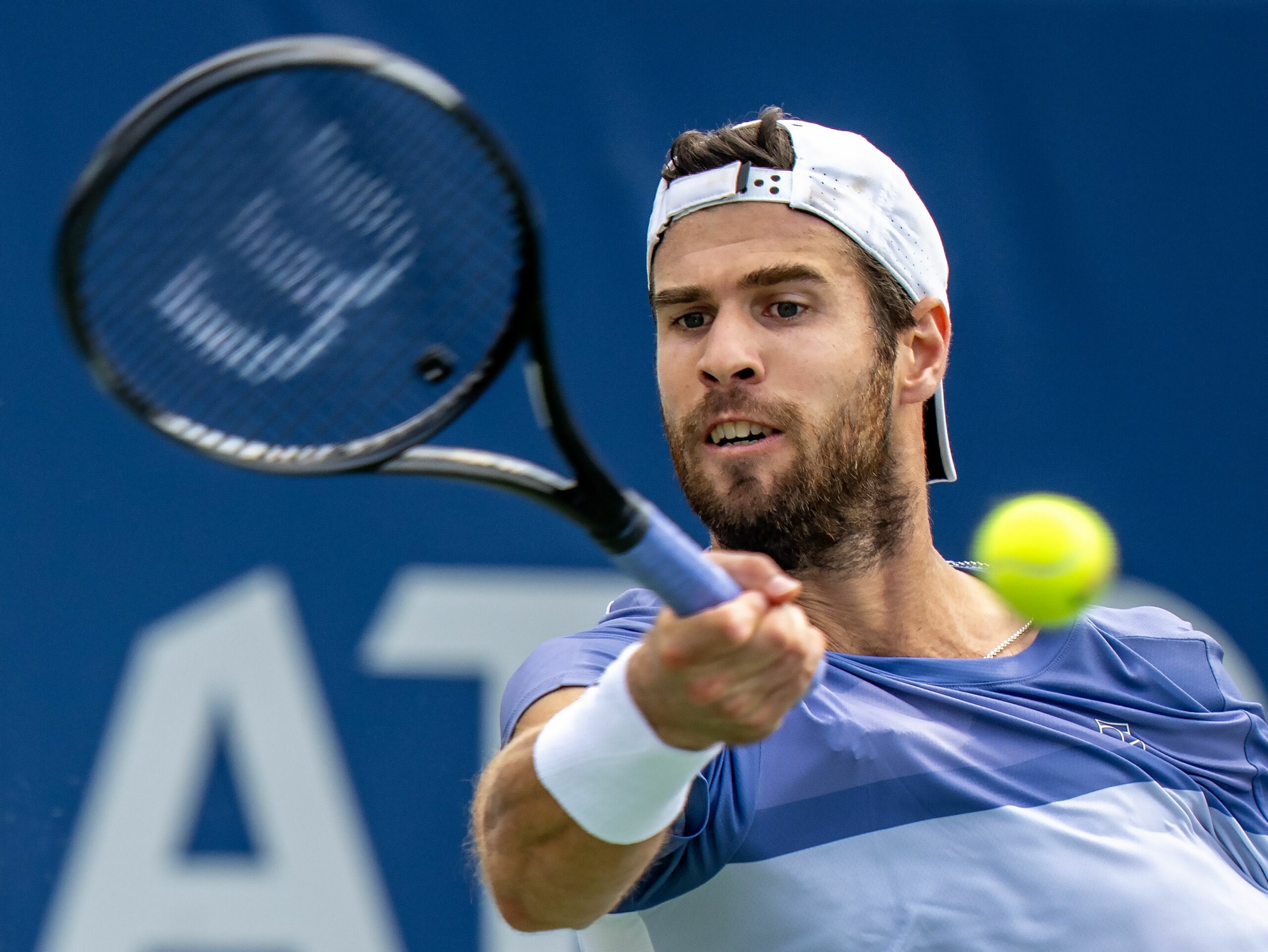Karen Khachanov se califica in semifinale la Toronto