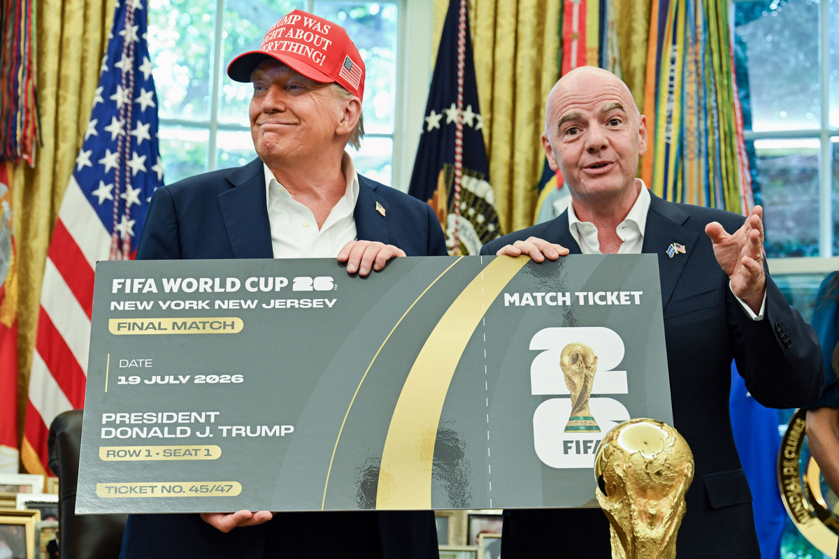 Trump aduce tragerea la sorti a finalei Cupei Mondiale in Washington