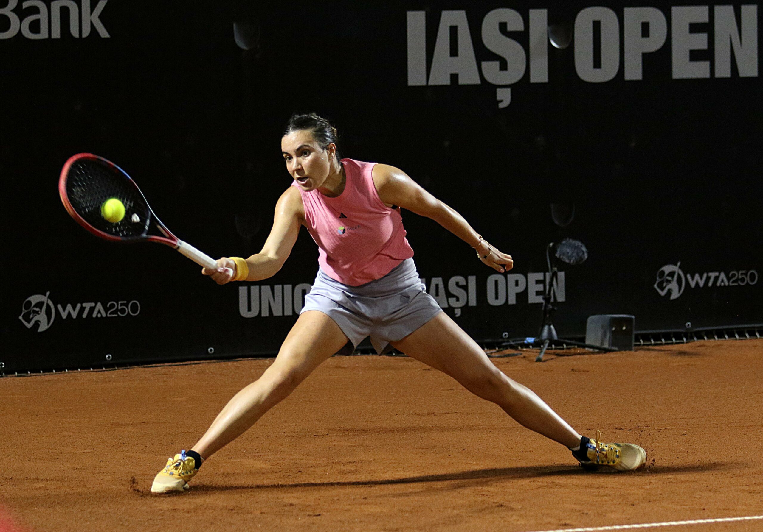 Gabriela Ruse paraseste China Open dupa infrangerea lui Emma Navarro