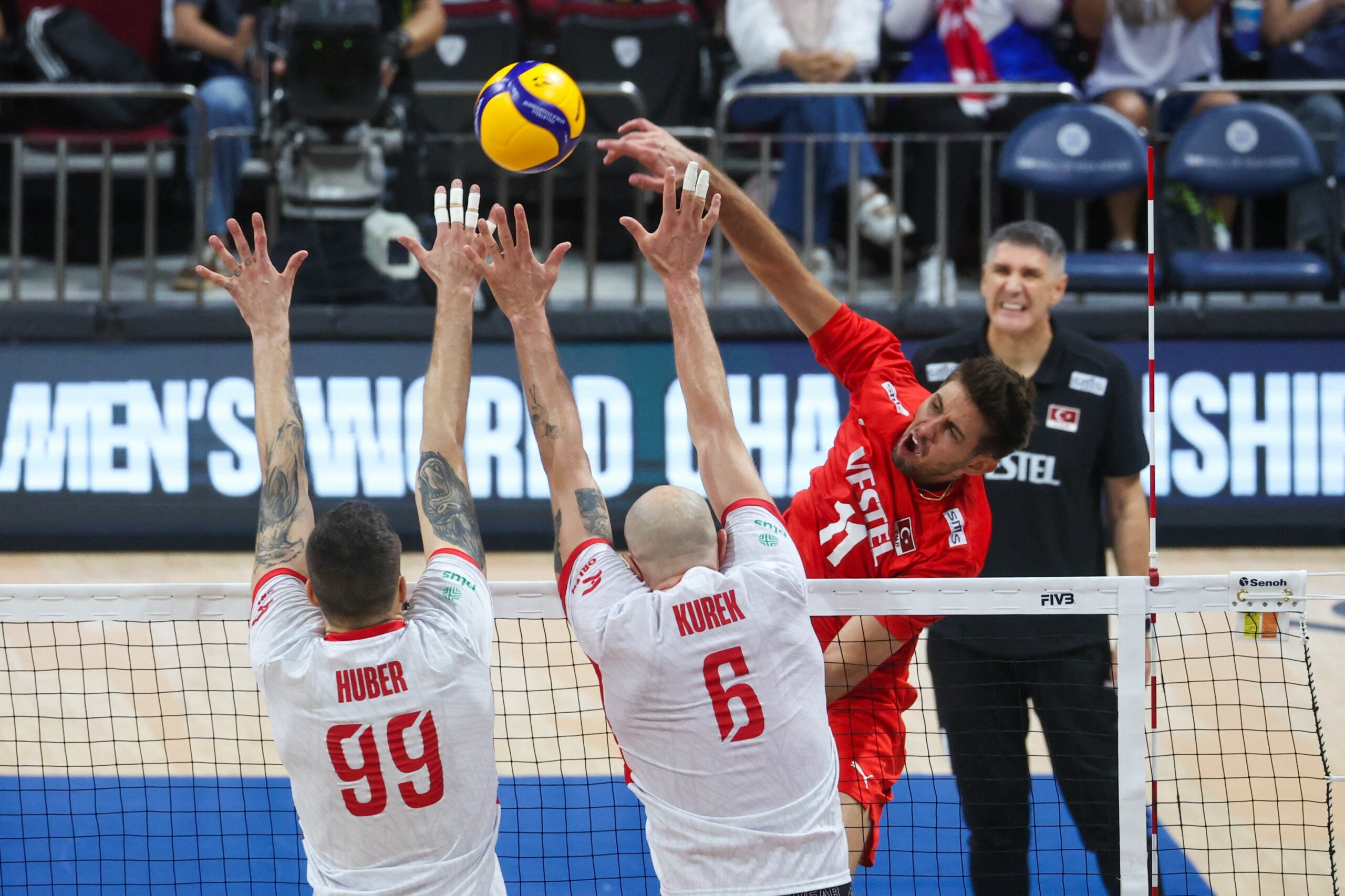 Italia si Bulgaria se vor intalni in finala mondiala de volei masculin