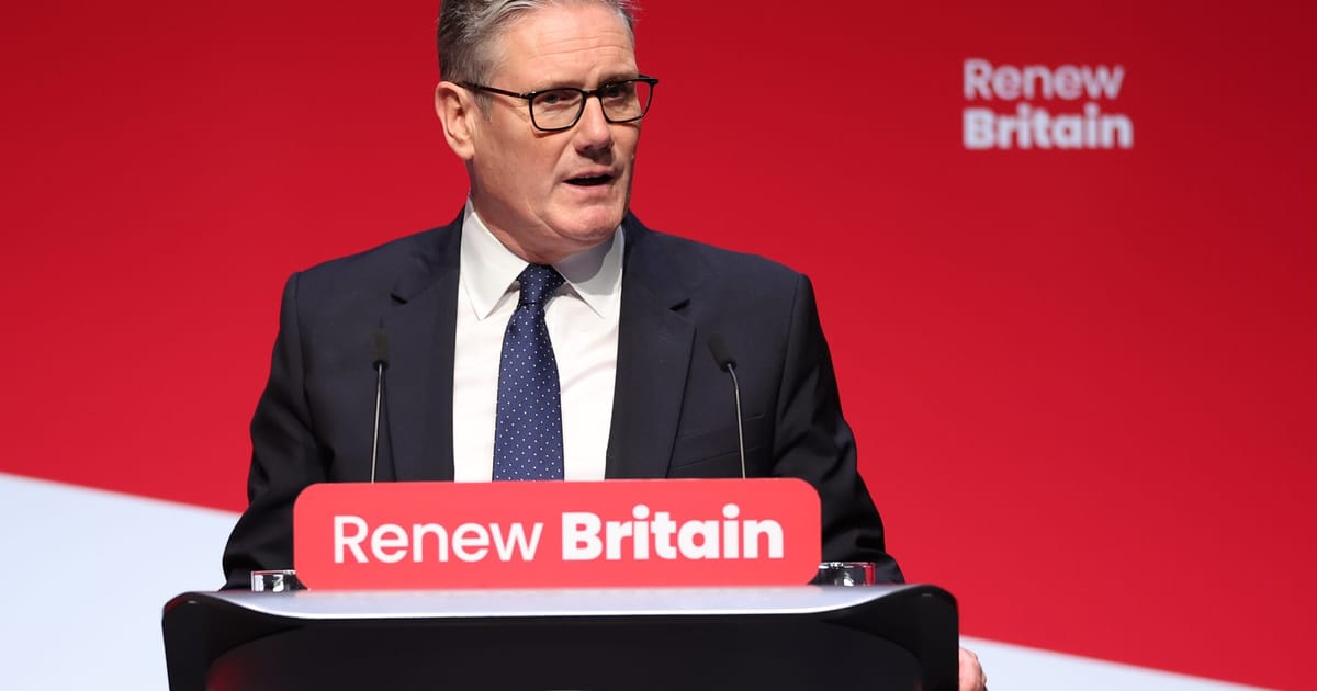Keir Starmer denunta politica de migratie a lui Nigel Farage ca rasista