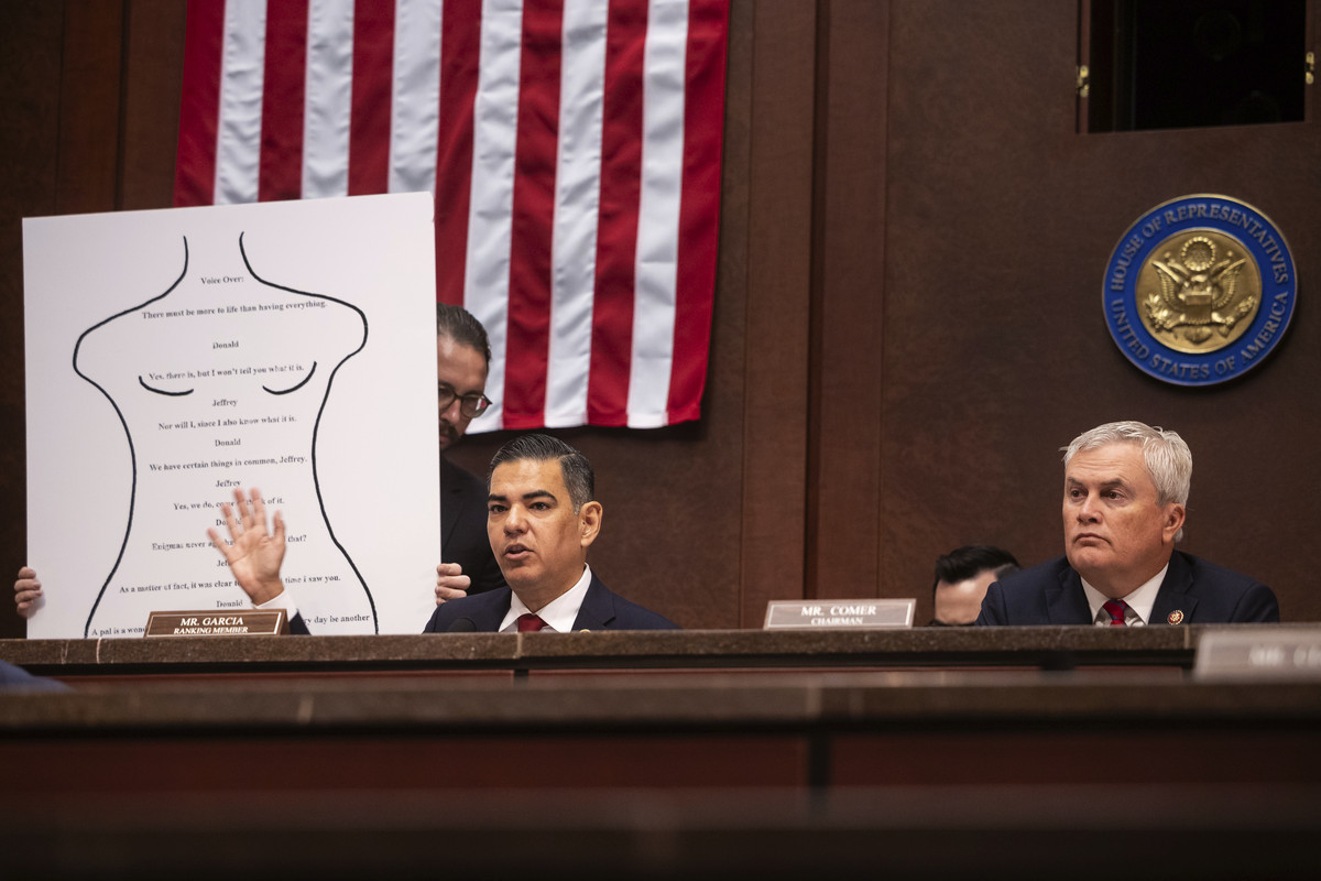 Musk Bannon si Thiel in documente noi Epstein