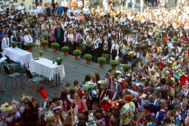 Prima zi de scoala 2025 Schimbari pentru elevi si profesori