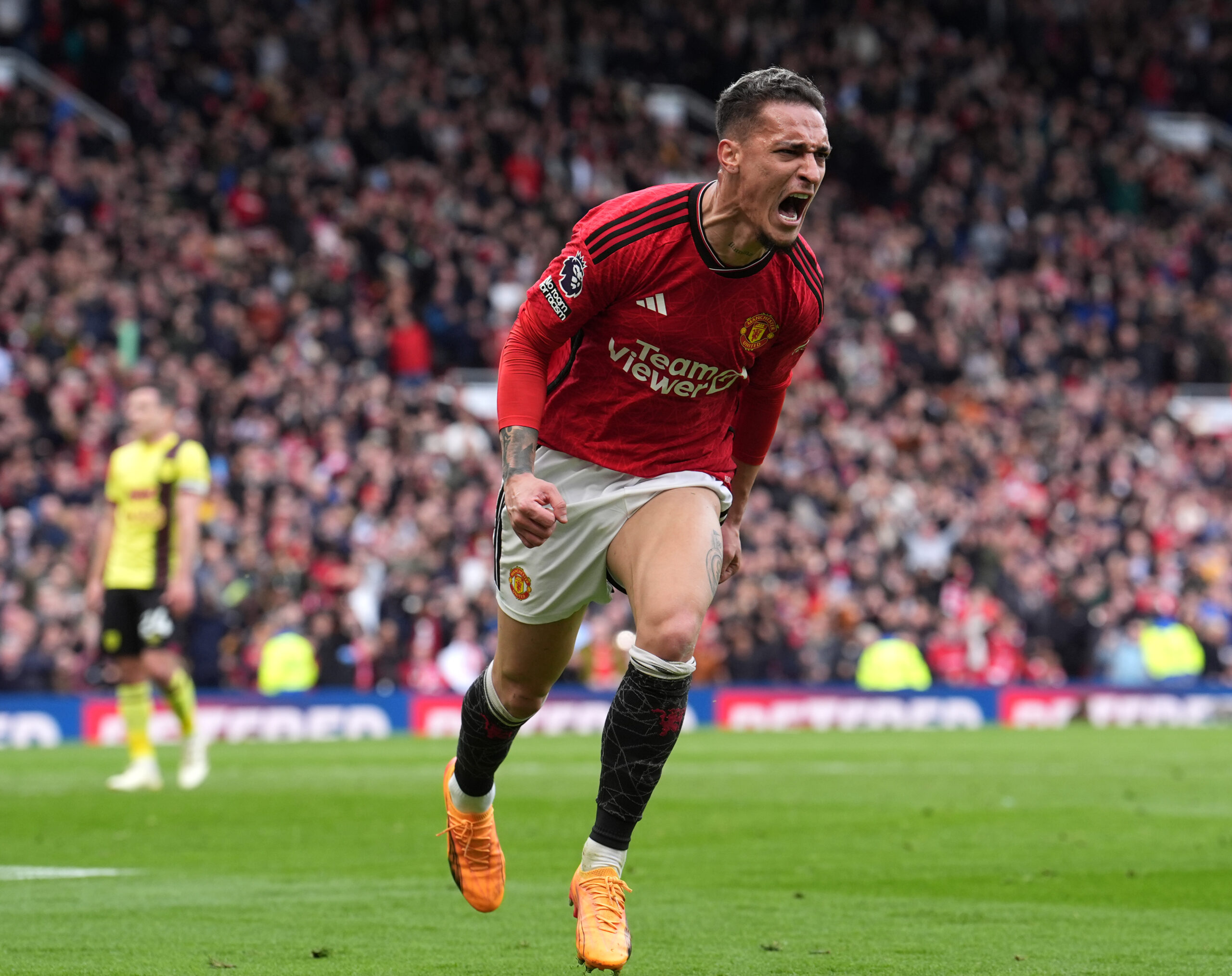 Real Betis il transfera pe Antony de la Manchester United