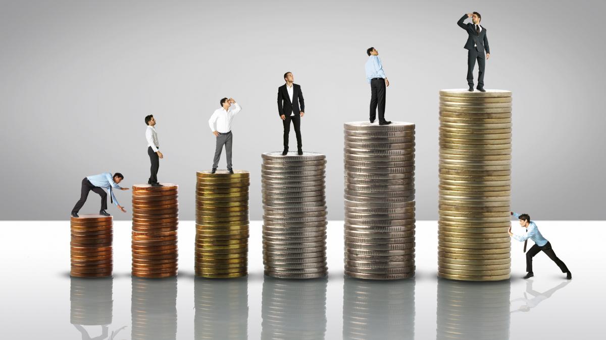 Sefii de stat trebuie sa si reduca salariile