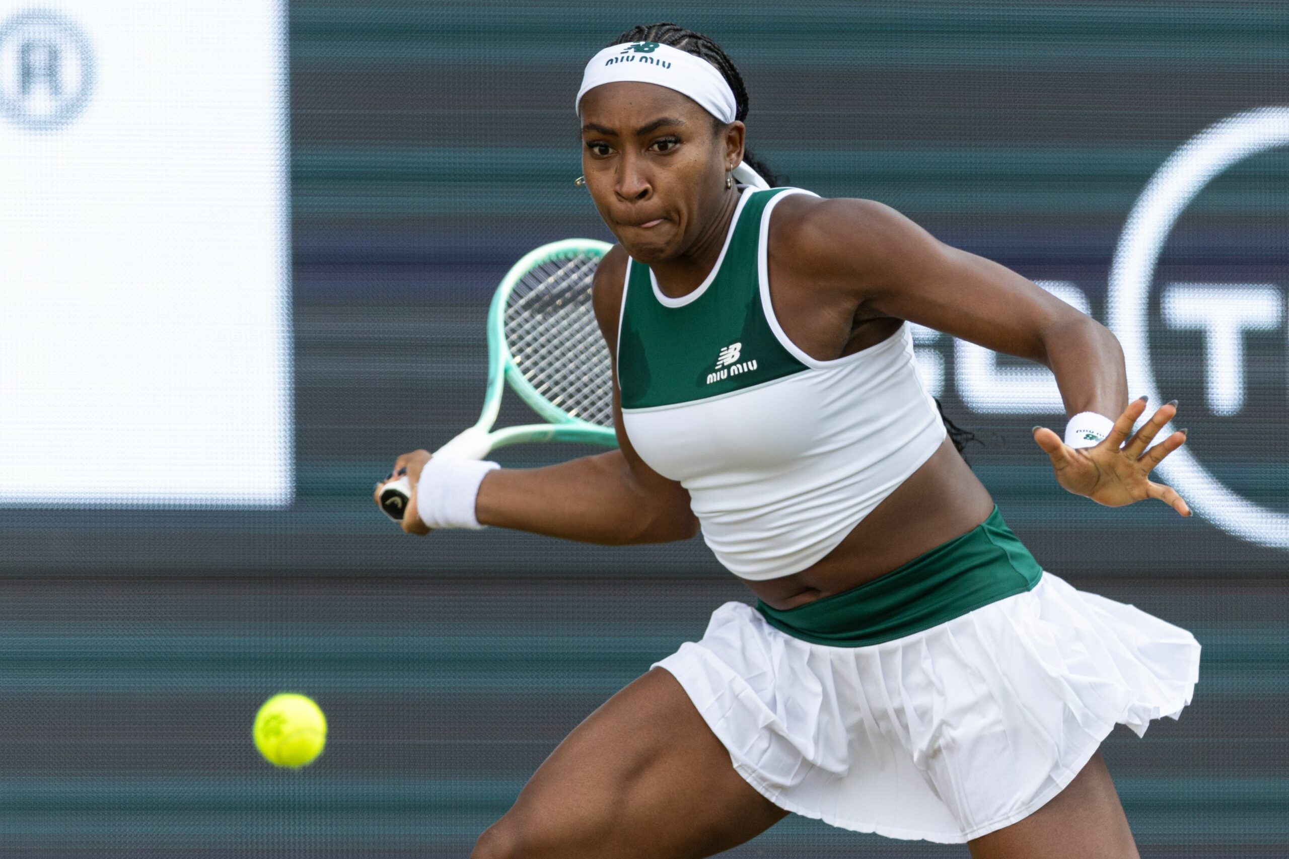Gauff o invinge pe Paolini si ramane in cursa WTA Finals