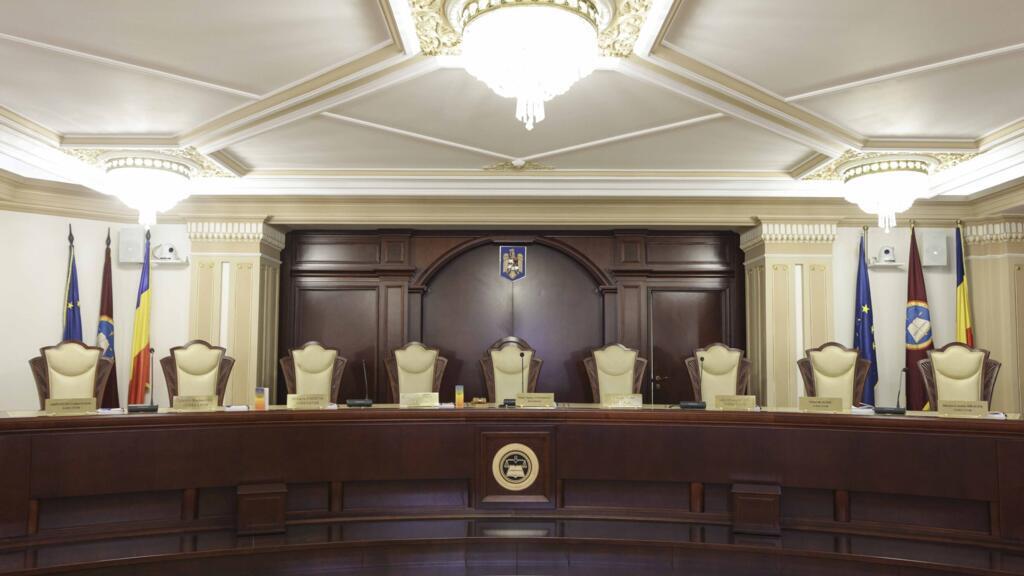 CCR a amanat decizia privind reforma pensiilor magistratilor