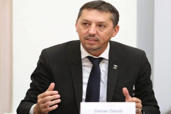 Daniel David a renuntat la functia din Educatie