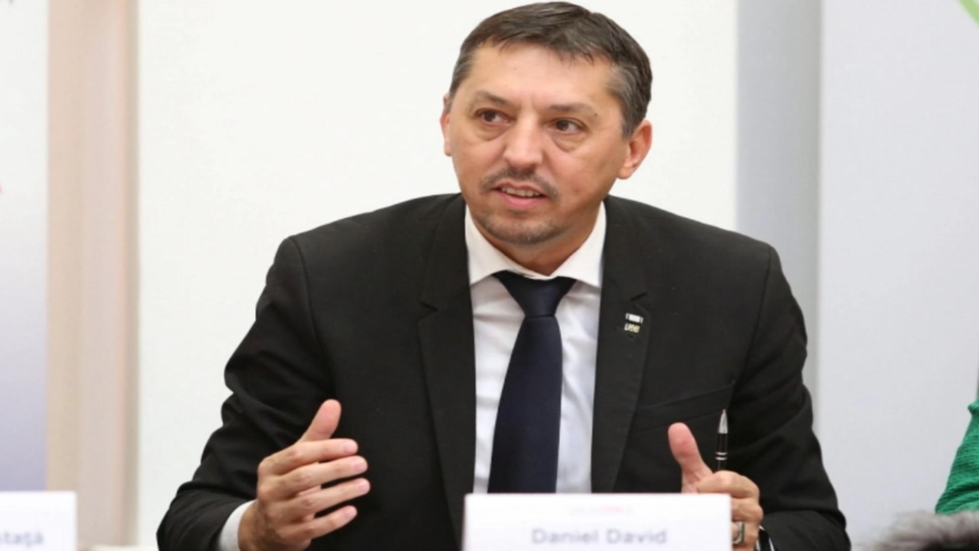 Daniel David a renuntat la functia din Educatie