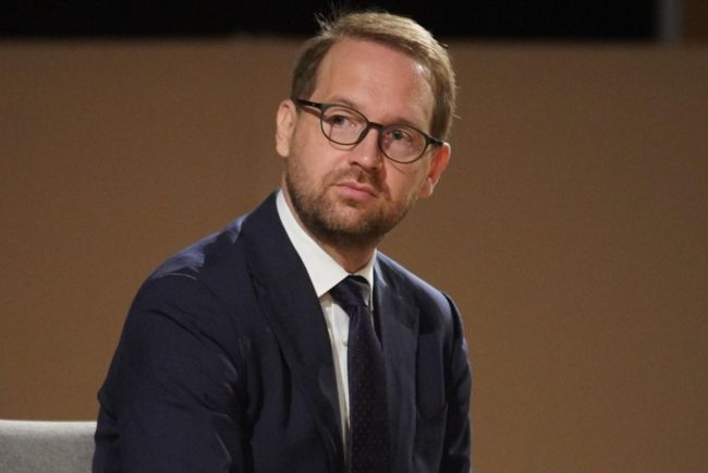 Dominic Fritz primul scandal major ca lider al rezistilor Numirea Ralucai Rogoz la ANAP agita USR