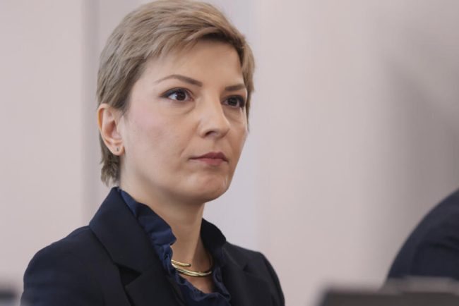 Elena Calistru la RFI Lipsa vointei politice pentru pensiile magistratilor