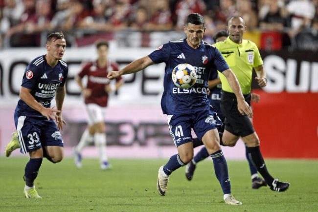 Meciul FC Botosani CFR 1907 Cluj deschide etapa 21 a Superligii