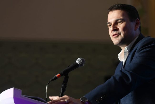 Politica climatica ceha distrusa de ministrul sange verde va curge
