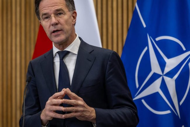 Seful NATO Rutte respinge separarea apararii UE de SUA