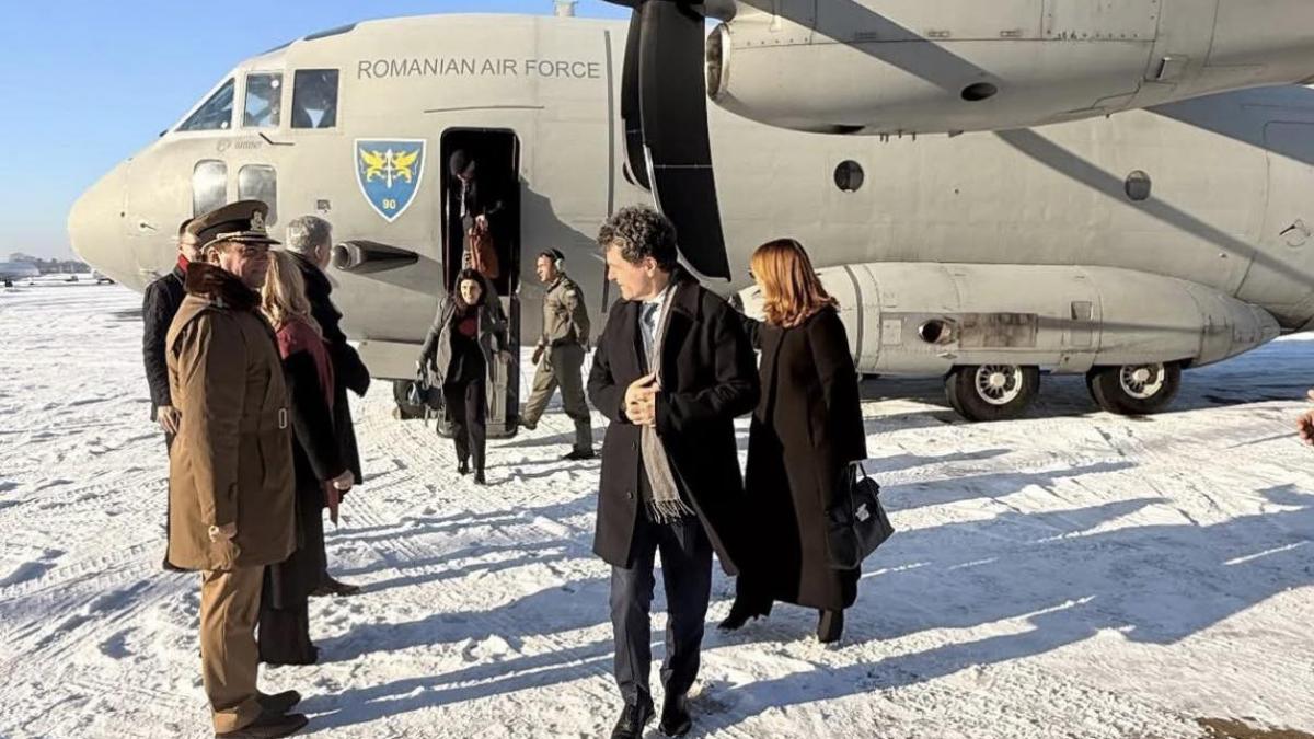 Avionul Spartan al lui Nicusor Dan are comunicari securizate