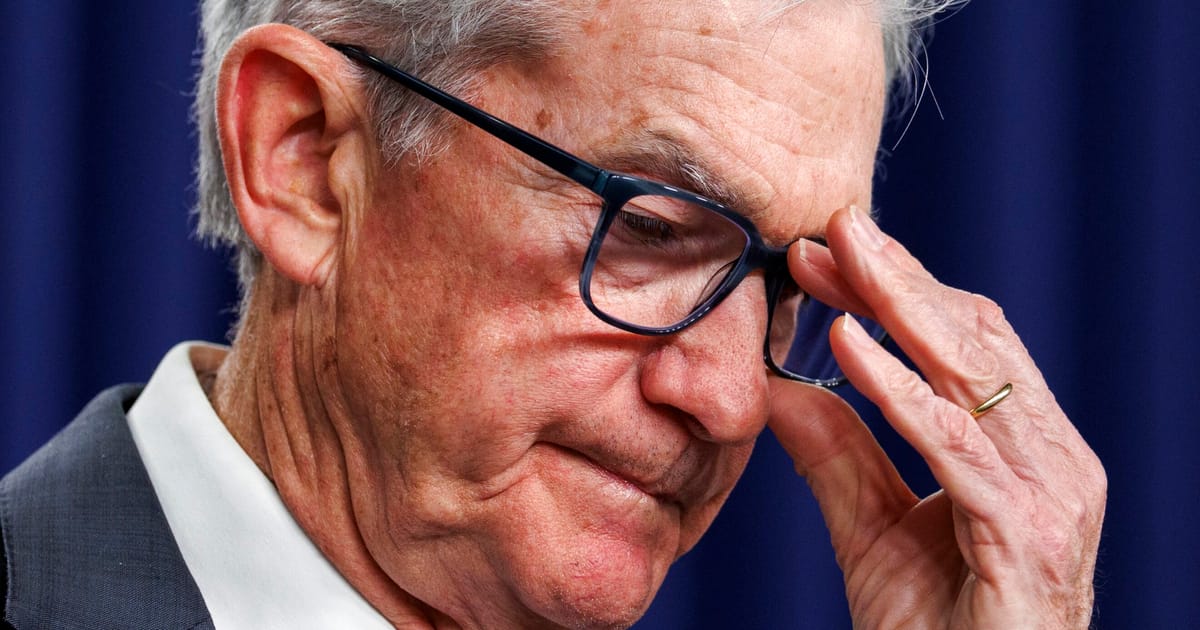 Bancherii centrali globali il sustin pe Powell