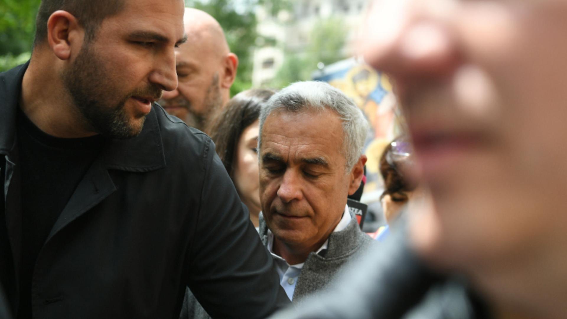 Calin Georgescu la Politia Buftea pentru verificari judiciare