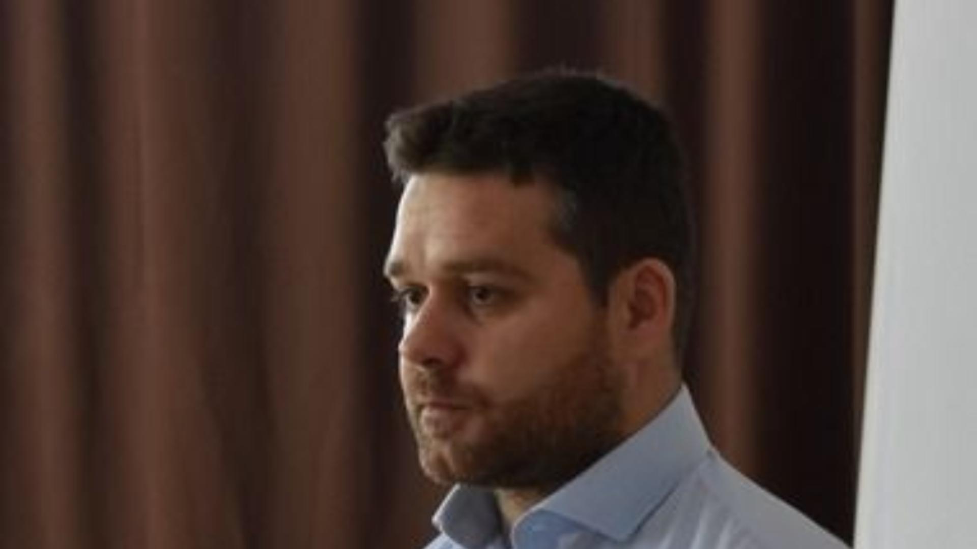 Ciprian Ciucu probleme cu CV ul s a laudat ca e lector