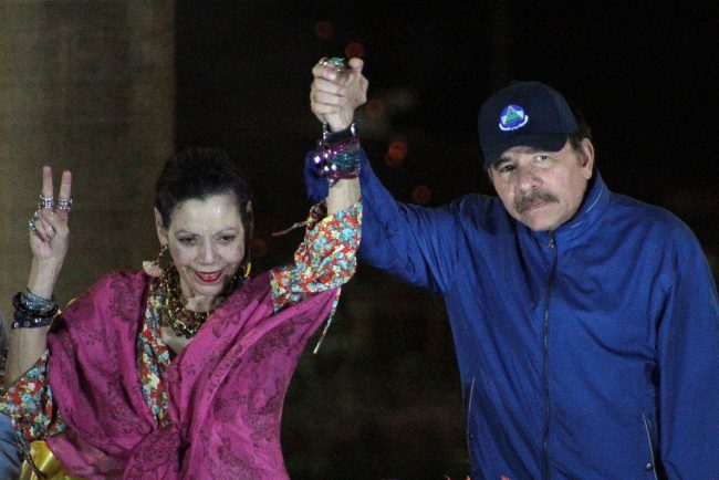 Cum sa devii un dictator latino american ignorat de Trump