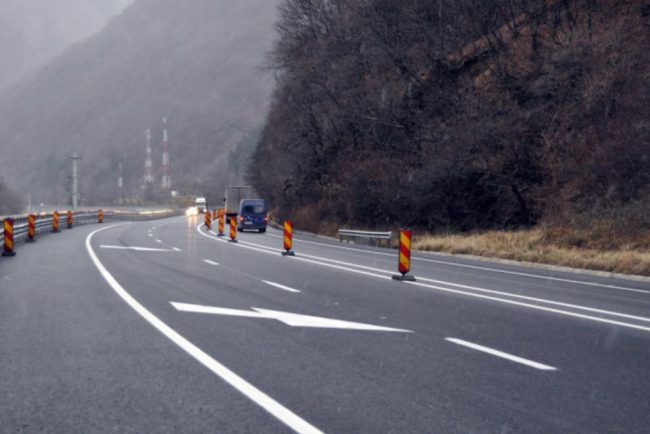 Drumul din Romania cu circulatia TIR urilor restrictionata vineri si sambata de