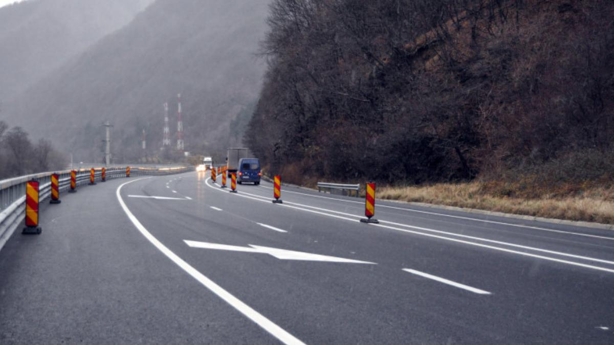Drumul din Romania cu circulatia TIR urilor restrictionata vineri si sambata de