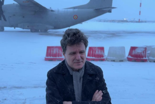 Jurnalistul care a contestat escorta aeriana raspunde lui Nicusor Dan