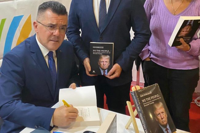 Lansarea cartii lui Dan Dungaciu despre Trump