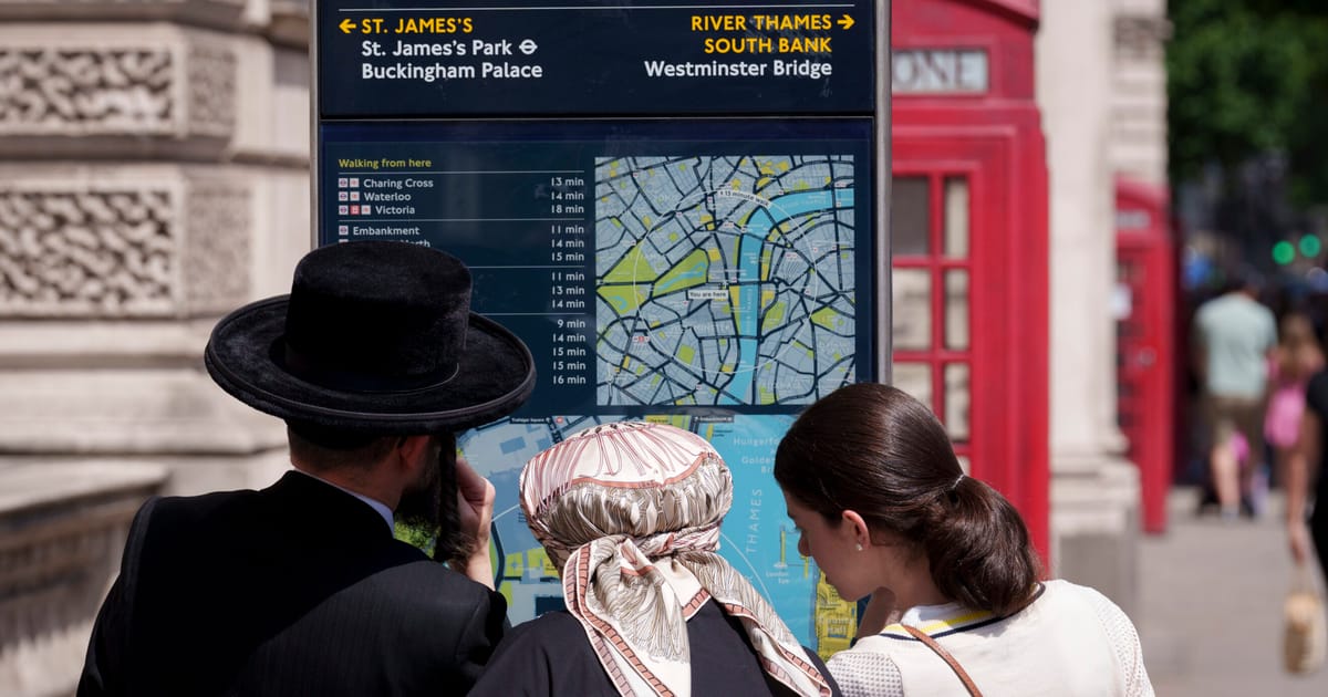 Memorialul holocaustului din Marea Britanie in criza