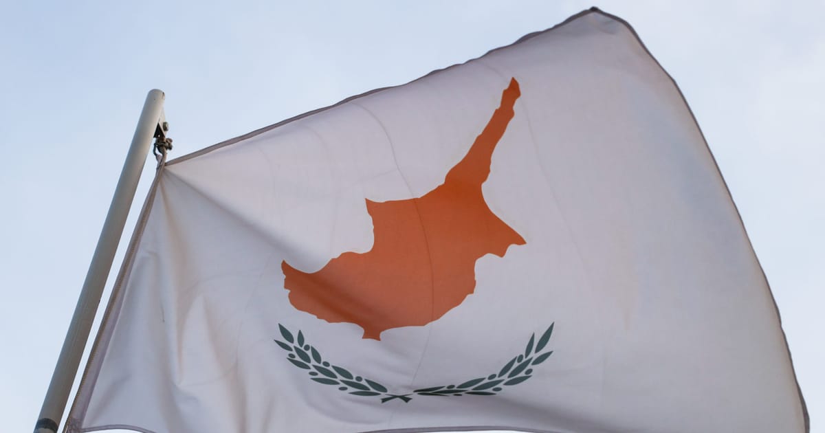 Scandalul coruptiei din Cipru se amplifica presedintele demisioneaza