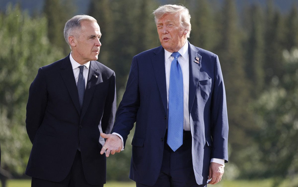 Trump ameninta cu taxe de 100 pe importurile din Canada ca reactie la noul acord comercial cu China