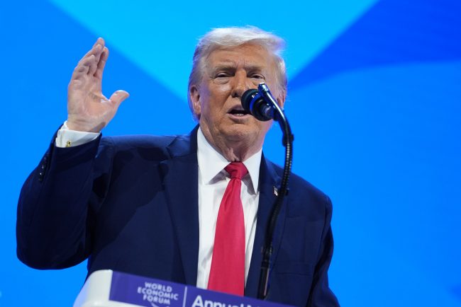 Trump sustine ca anumite persoane vor fi trase la raspundere pentru fraudarea alegerilor din 2020