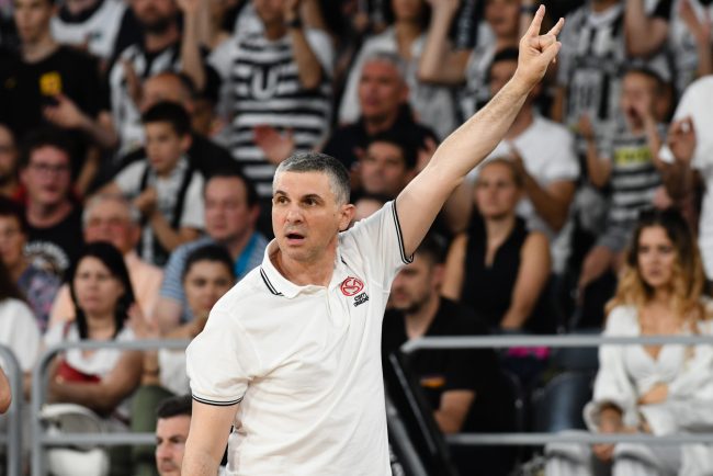 Antrenorul Cristian Achim anunta retragerea sa de la conducerea echipei de baschet masculin CSM Oradea la sfarsitul sezonului