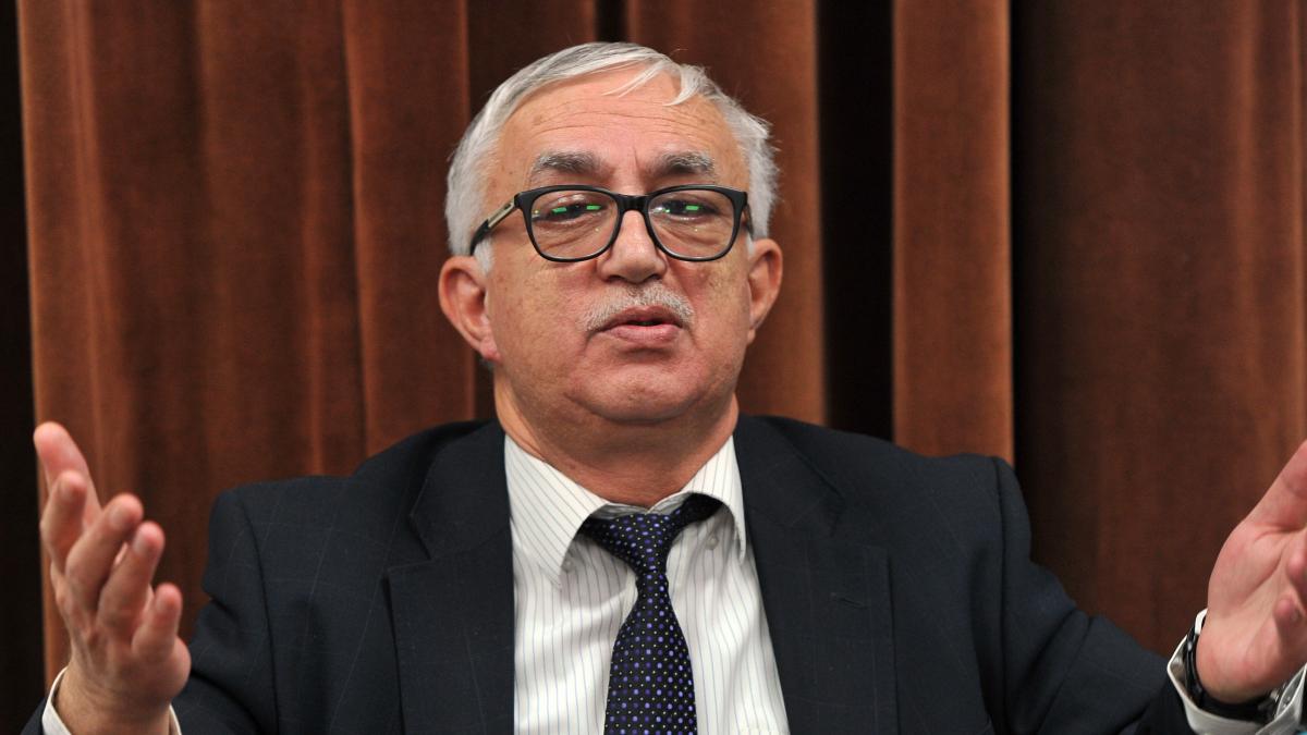 Augustin Zegrean Este foarte interesant ca judecatorul Gheorghe Stan a plecat in concediu CCR trebuie