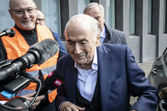 Blatter il critica pe Infantino si afirma ca FIFA este o dictatura