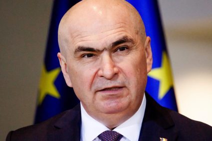 Bolojan afirma ca neplata primei zile de concediu medical este o masura temporara pana cand se vor